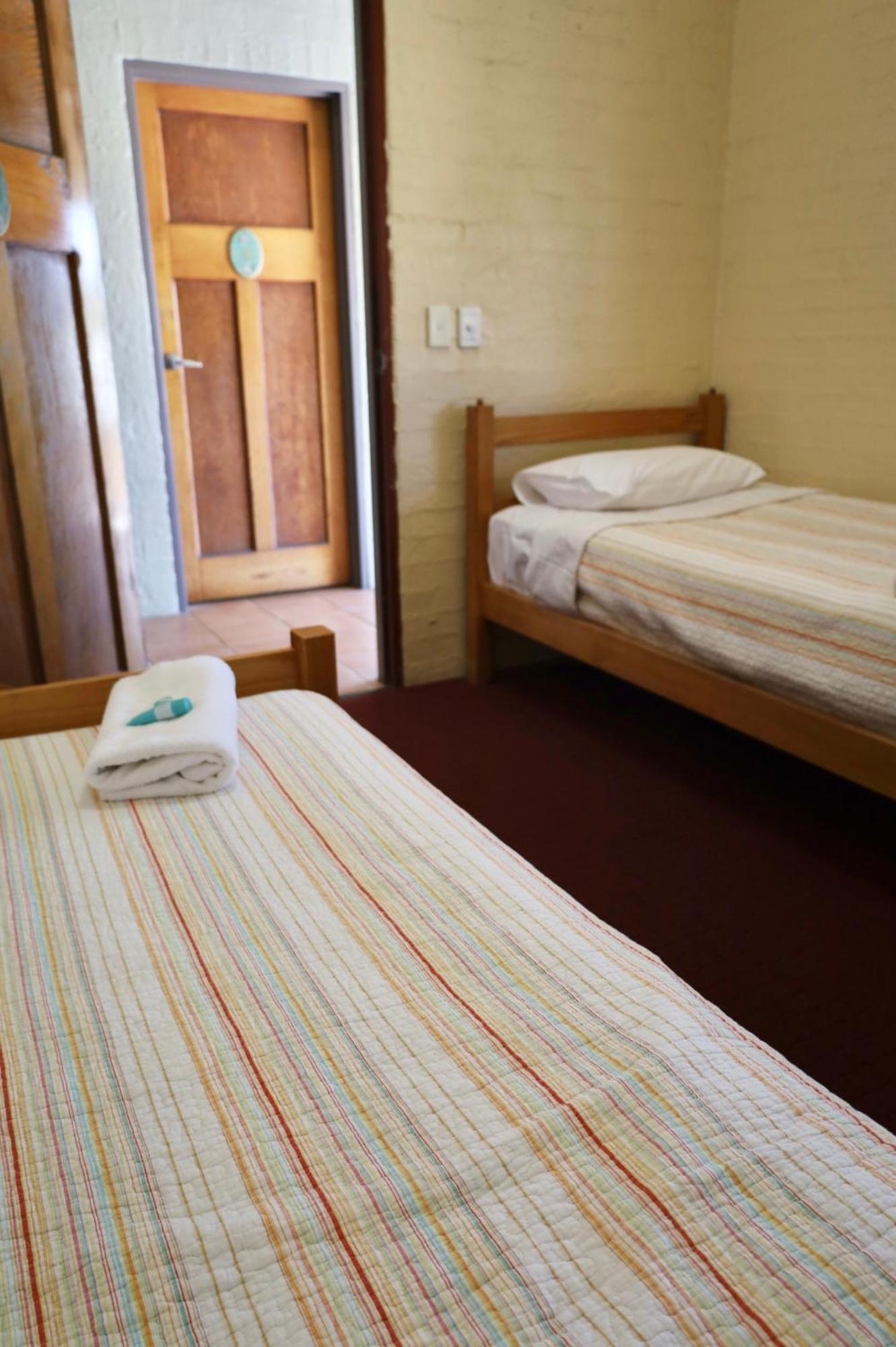 Hotel The Middle Pub Mullumbimby Habitación foto